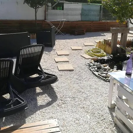 House With 2 Bedrooms In With Wonderful City View Furnished Terrace And Wifi 3 Km From The Beach Feriehus