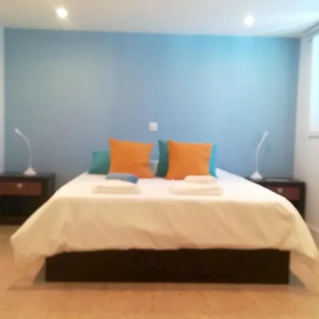 House With 2 Bedrooms In With Wonderful City View Furnished Terrace And Wifi 3 Km From The Beach Feriehus Vila Nova de Gaia